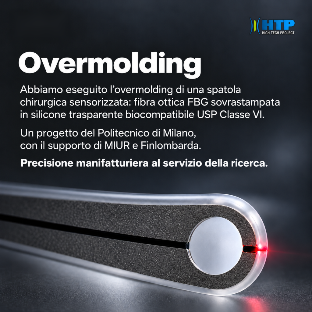 Spatola chirurgica sensorizzata con fibra ottica FBG sovrastampata in silicone trasparente USP Classe VI